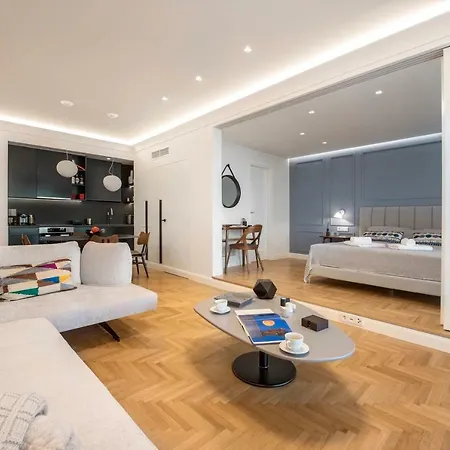 Chic At Mavilli Sq. Apartment Athens